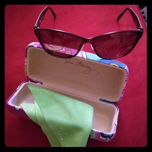 Vera Bradley "Heather" Sunglasses w/case